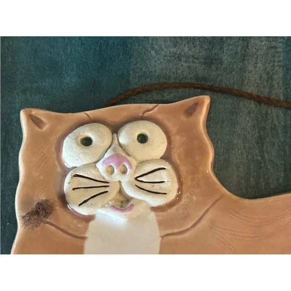 Vintage‎ Cat Wall Plaque "A Home Is Just A House Without A Cat" Ceramic 1994 - Picture 2 of 5